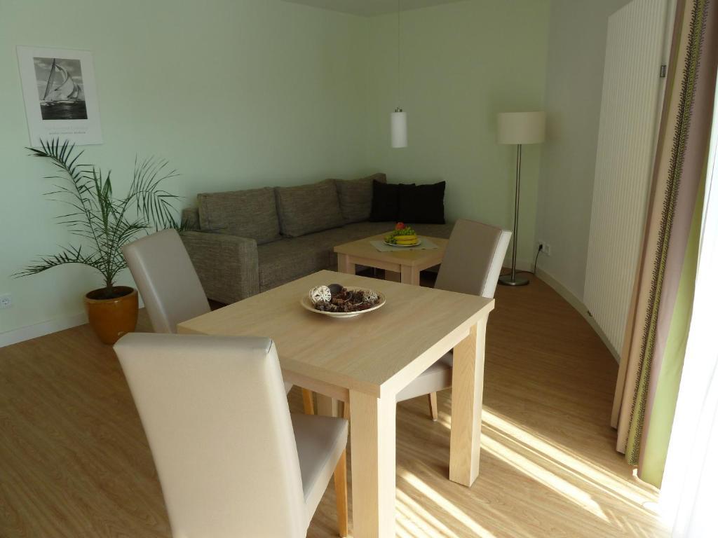 Hotel Goor Und Apartmenthaus เลาเทอร์บาค ภายนอก รูปภาพ